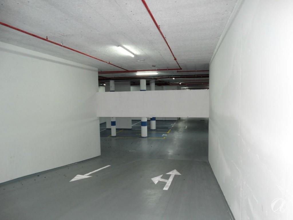 Epoxy podovi - industrijski pod za garazu 05