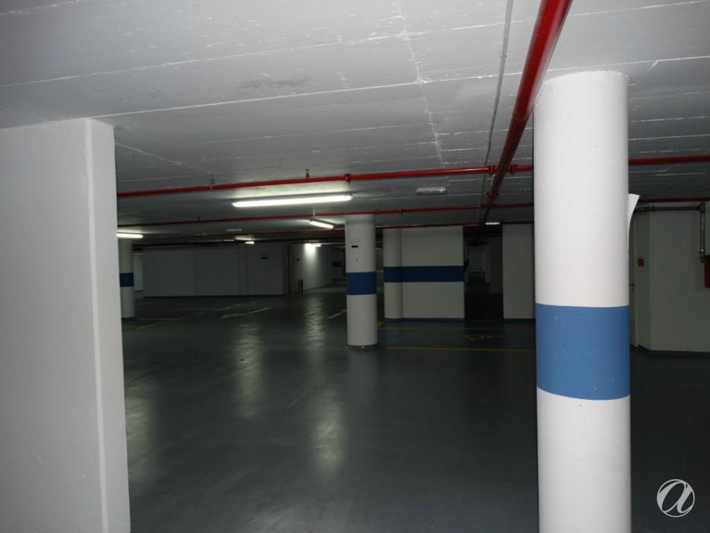 Epoxy podovi - industrijski pod za garazu 06